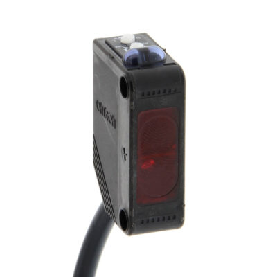 Omron Photoelectric sensor, rectangular housing, red LED, diffuse, 100 mm, NPN, Light-ON/Dark-ON, M8 4-pin connector – E3Z-D66