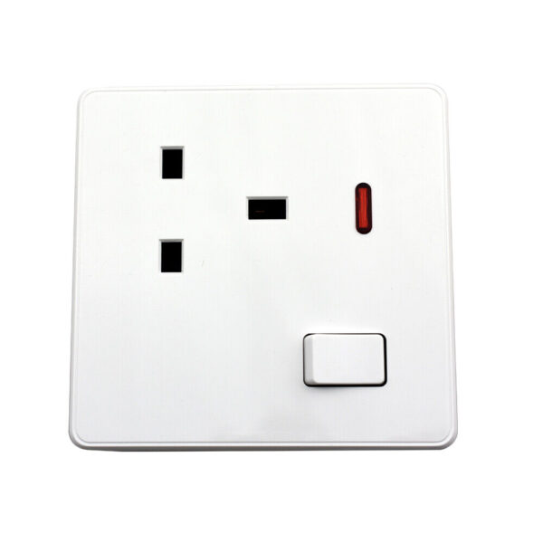 UNO 13A 250V Single Socket with Neon Indicator Lights - Image 4